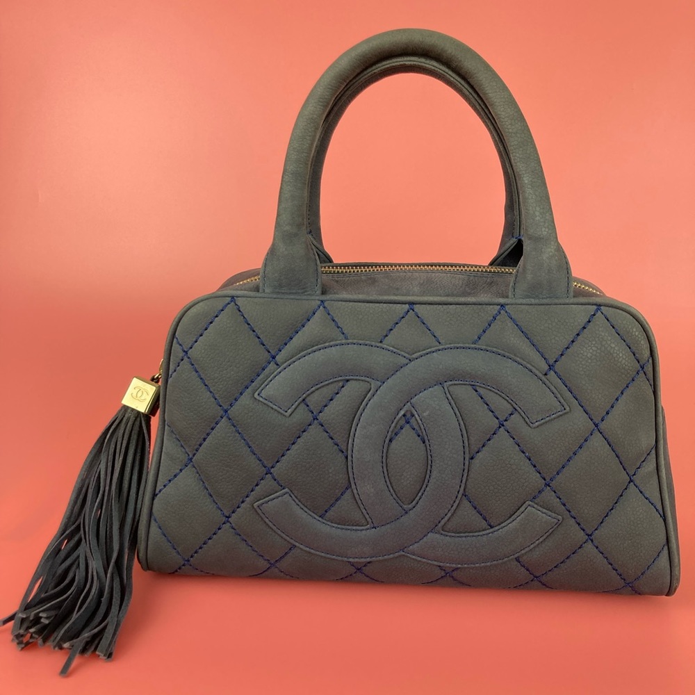 🚫SOLD🚫Chanel Around Suede Boston Bag - Picture 1 of 10